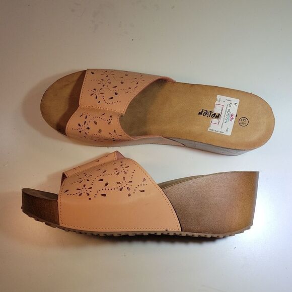 BRAND NEW FOREVER WOMEN"S WEDGE STYLE PEEP TOE SANDAL - Picture 11 of 15